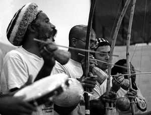 Capoeira Music: músicas, letras e instrumentos Capoeira Music: songs, lyrics and instruments